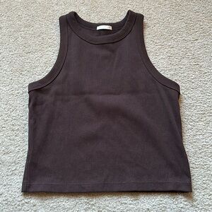 Brown halter tank